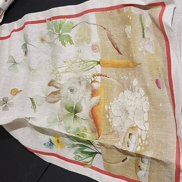 Woodland Bunny Table Runner 100% Linen and 6 cotton Napkins - Picture 6 of 8